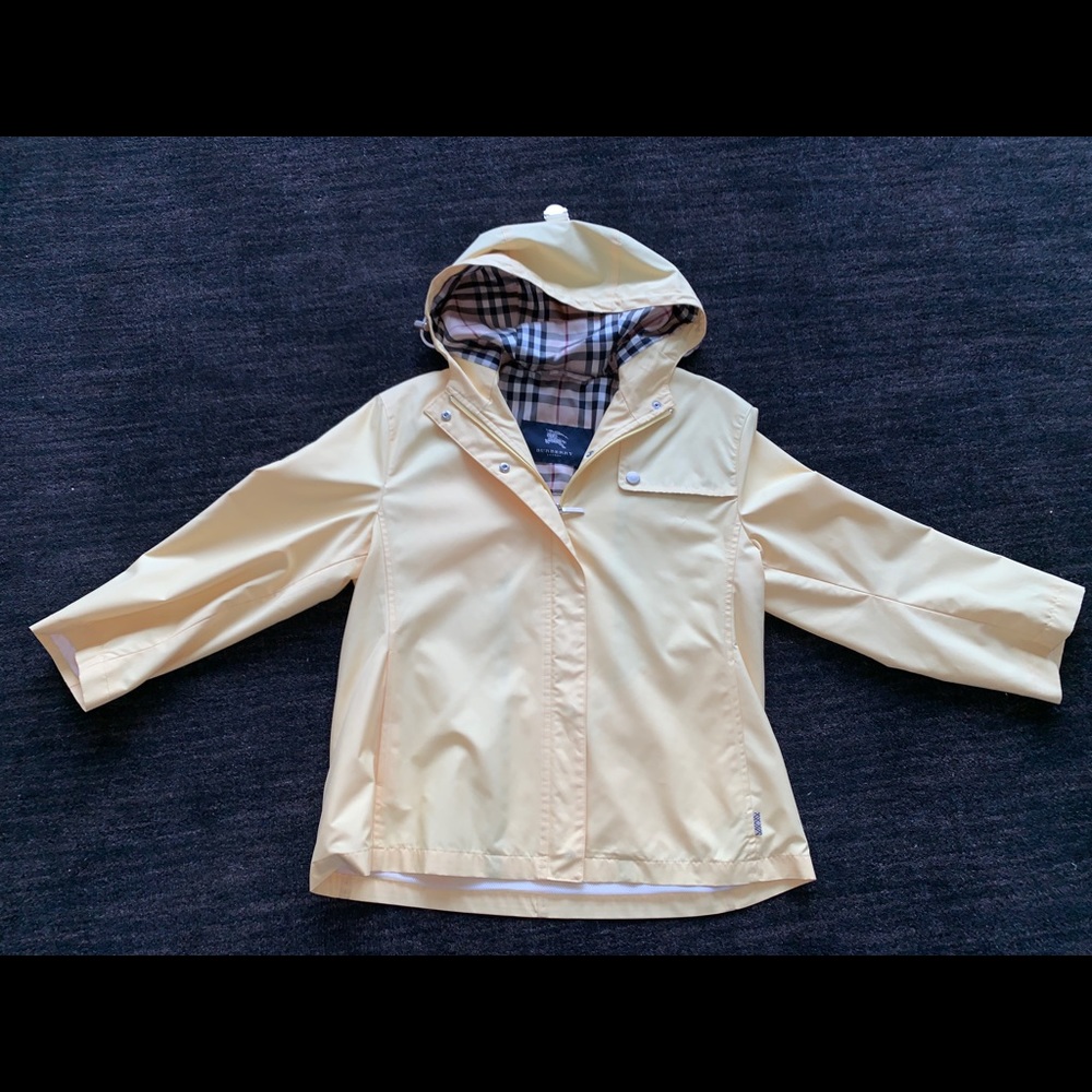 Burberry 3/4 sleeve rain jacket